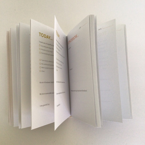 CHRONICLE BOOKS CALM THE CHAOS DAILY JOURNAL NWT - Picture 5 of 16